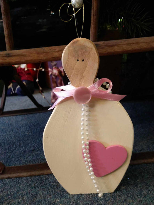 Medium Wooden Angel with antique button - A061902