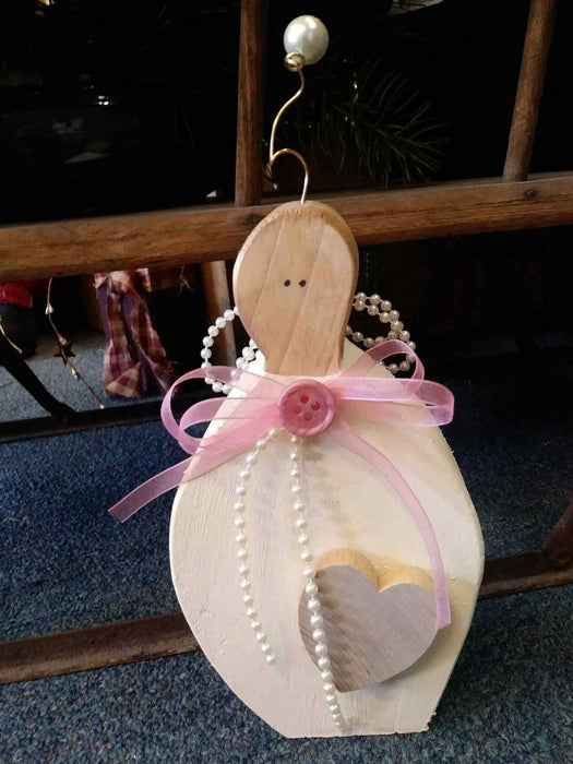 Medium Wooden Angel with antique button - A061906